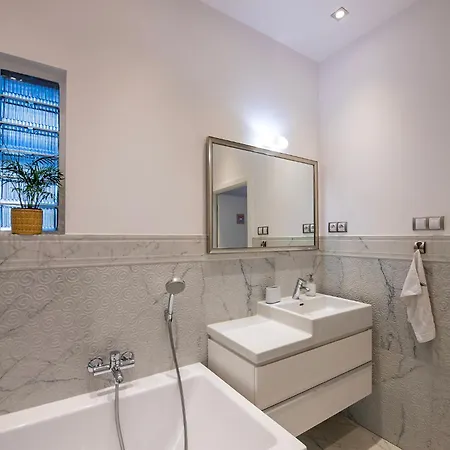 Coburg Palace דירה *